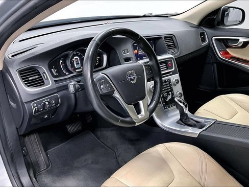 Used 2018 Volvo S60 T5 Dynamic w/ Vision Package FWD image 13