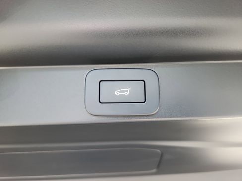Used 2023 Land Rover Range Rover SE AWD/4WD image 14