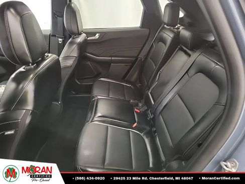 Used 2025 Ford Escape Platinum AWD/4WD image 12