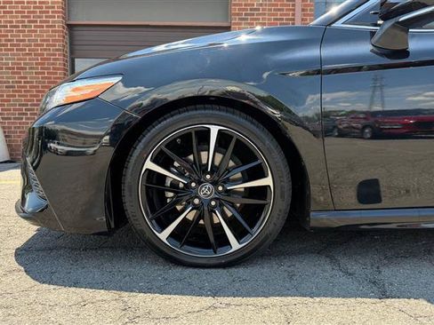 Used 2019 Toyota Camry XSE w/ Carpet Mat Package FWD image 5