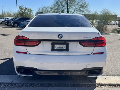 Used 2019 BMW 740i w/ M Sport Package image 4
