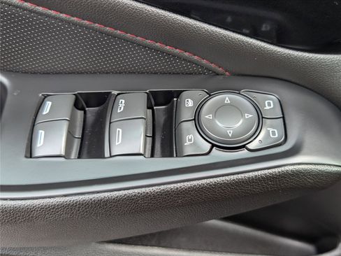 Used 2023 Chevrolet Traverse RS image 20