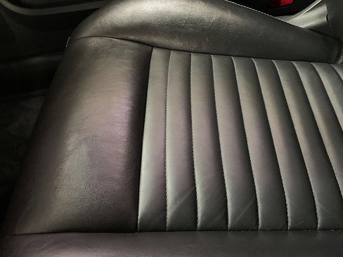 Used 2009 Dodge Challenger R/T RWD image 11