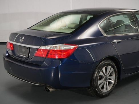 Used 2015 Honda Accord LX image 11