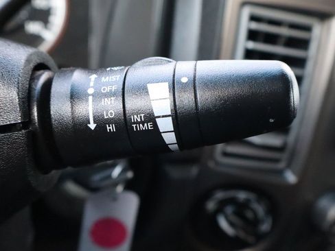 Used 2014 Nissan Titan S image 29