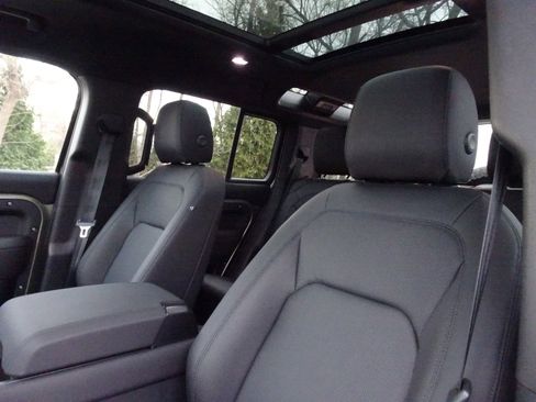 New 2025 Land Rover Defender 110 S image 17