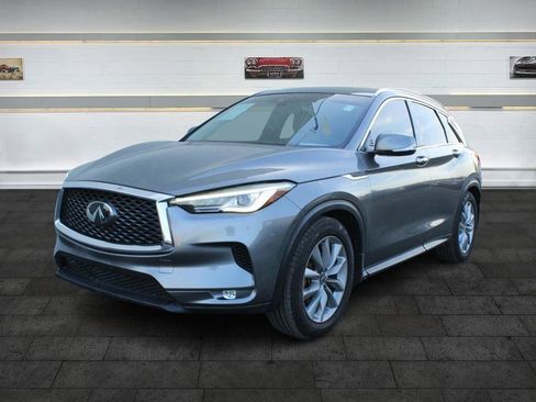 Used 2020 INFINITI QX50 Luxe w/ Navigation Package image 3
