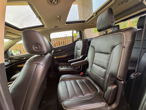 Used 2019 GMC Acadia Denali w/ LPO, Floor Liner Package AWD/4WD image 27