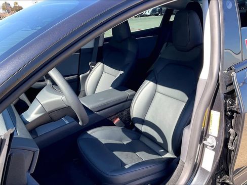 Used 2025 Tesla Model 3 Long Range image 8