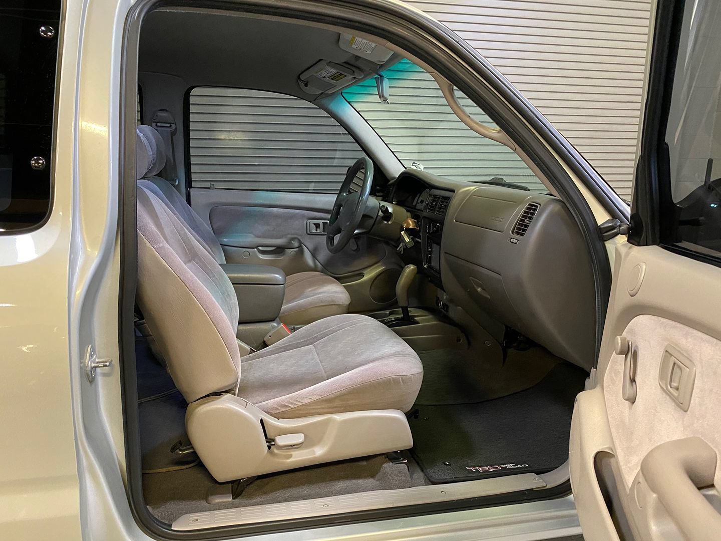 Used 2001 Toyota Tacoma PreRunner RWD image 20