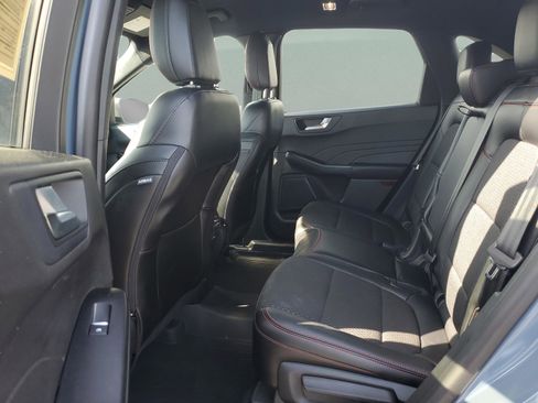 Used 2024 Ford Escape ST-Line w/ Equipment Group 301A FWD image 8