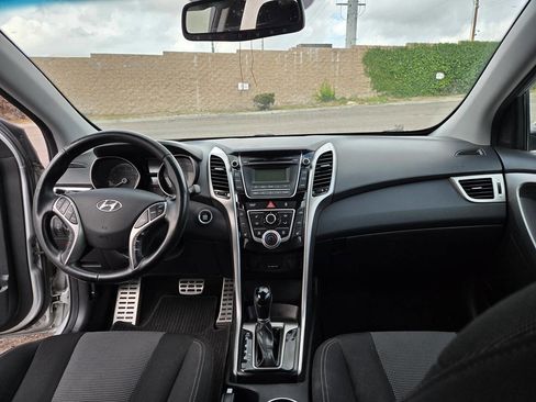 Used 2013 Hyundai Elantra GT w/ Touch & Go Pkg image 30