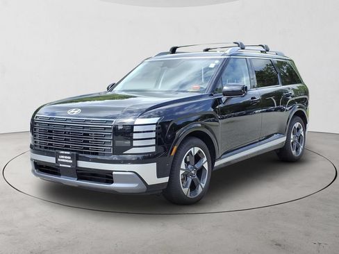 Used 2026 Hyundai Palisade Limited AWD/4WD image 1