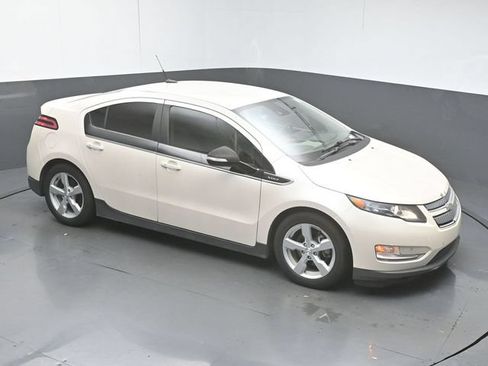 Used 2014 Chevrolet Volt Premium w/ Premium Trim Package FWD image 38