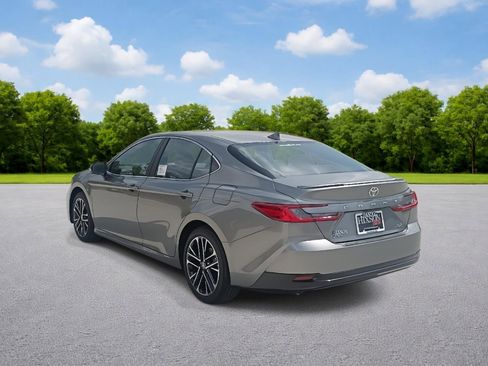 New 2026 Toyota Camry XLE image 5