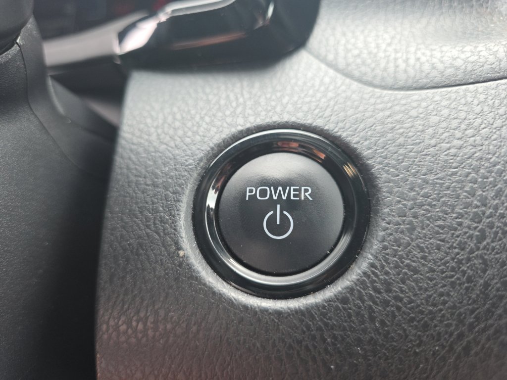 Certified 2025 Toyota Camry SE FWD image 23