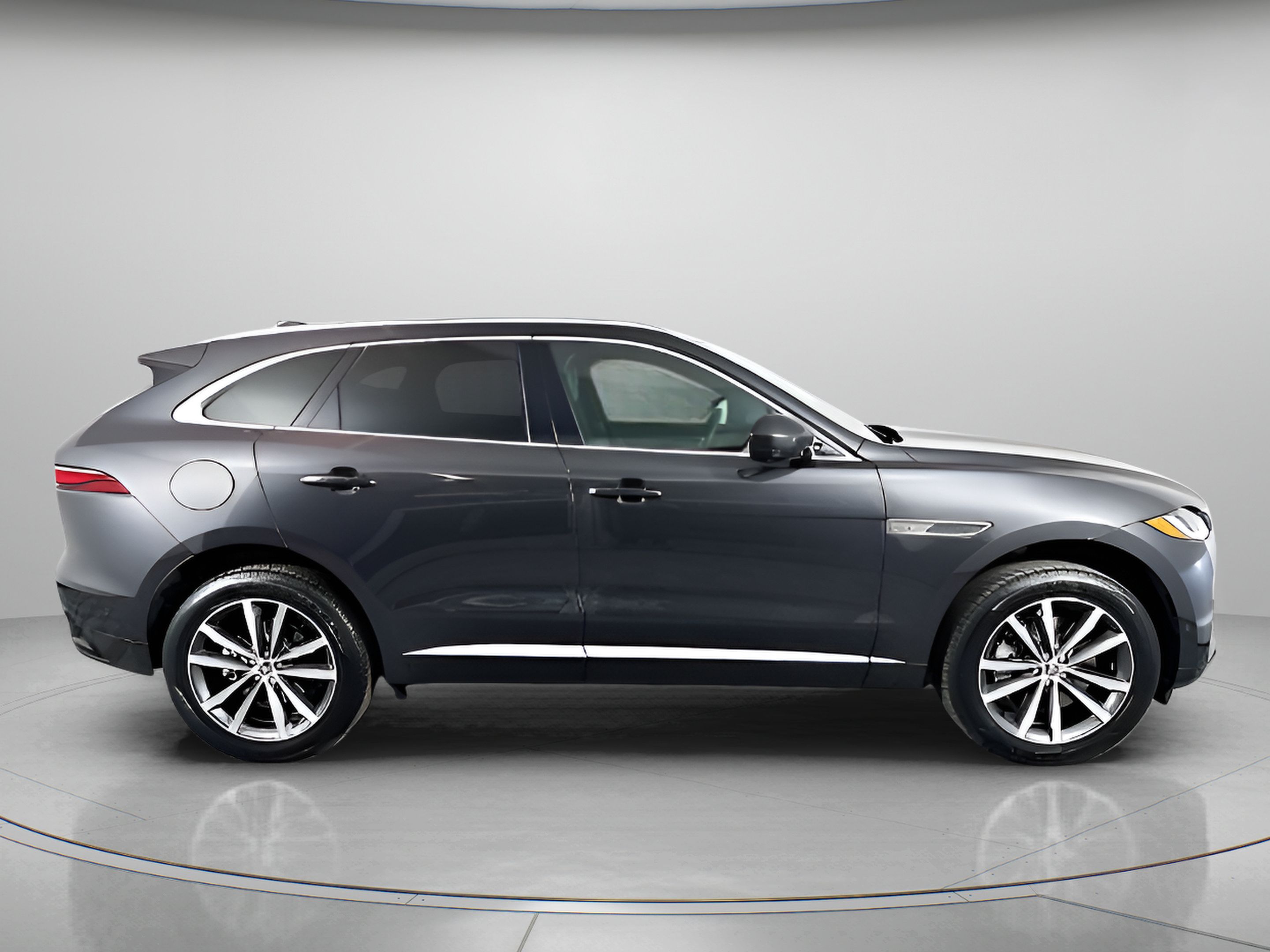 Used 2026 Jaguar F-PACE R-Dynamic S AWD/4WD image 6