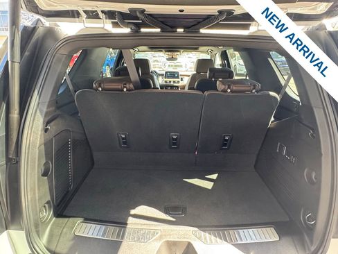 Used 2023 Chevrolet Tahoe High Country image 12