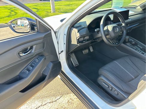 Certified 2023 Honda Accord Sport image 7