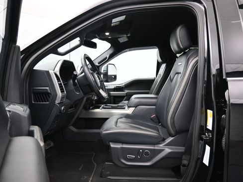 Used 2022 Ford F350 Platinum image 9