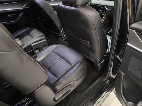 Used 2025 MAZDA CX-90 3.3 Turbo w/ Preferred Package image 32