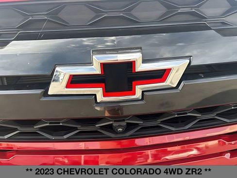 Used 2023 Chevrolet Colorado ZR2 w/ ZR2 Convenience Package III AWD/4WD image 9