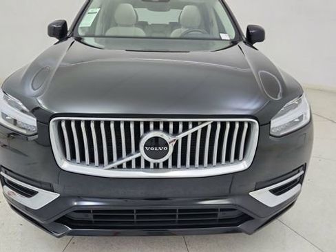 Used 2021 Volvo XC90 T6 Inscription w/ Climate Package image 9
