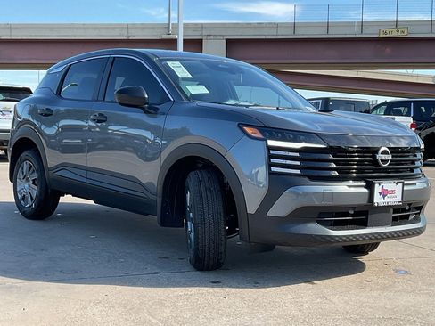 New 2026 Nissan Kicks S image 4