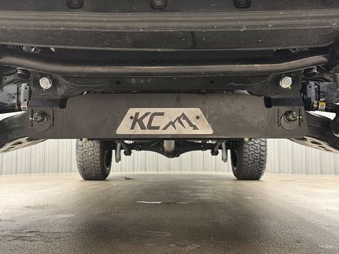 Used 2025 Toyota Tundra Limited AWD/4WD image 15