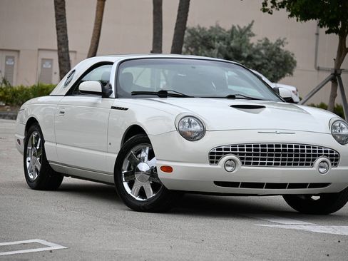 Used 2002 Ford Thunderbird Deluxe 2dr Convertible image 1