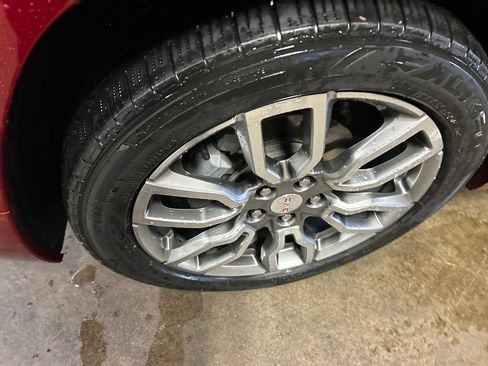 Used 2022 GMC Terrain Denali w/ Denali Premium Package image 10