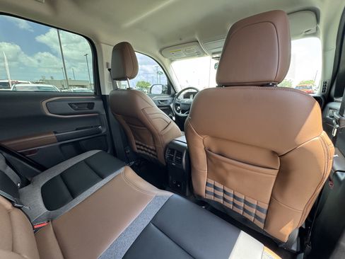 Certified 2024 Ford Bronco Sport Outer Banks AWD/4WD image 32