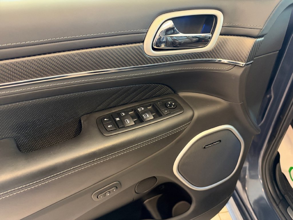 Used 2020 Jeep Grand Cherokee SRT AWD/4WD image 11