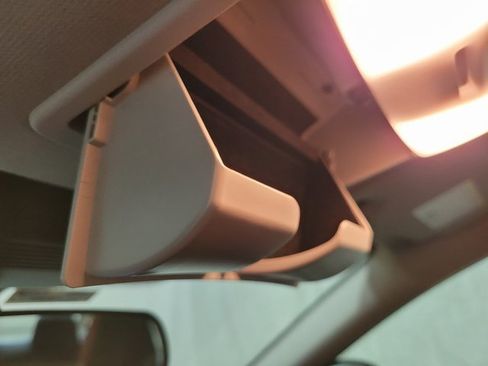 Used 2022 Nissan Sentra SV w/ Trunk Package image 37