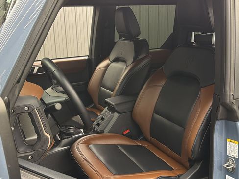 Used 2024 Ford Bronco Outer Banks AWD/4WD image 32
