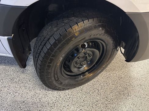 Used 2020 Mercedes-Benz Sprinter 2500 image 27