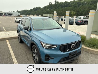 Used 2024 Volvo XC40 B5 Plus w/ Climate Package