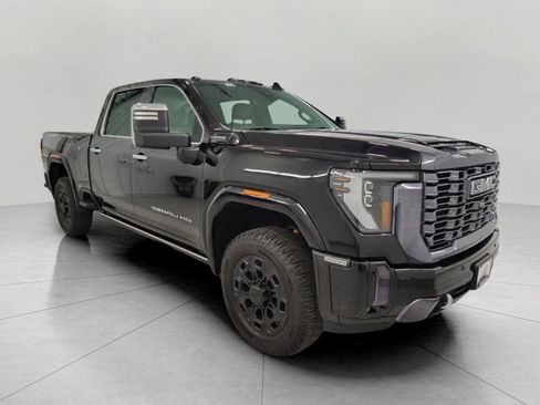 Used 2024 GMC Sierra 2500 Denali Ultimate w/ Snow Plow Prep/Camper Package AWD/4WD image 27