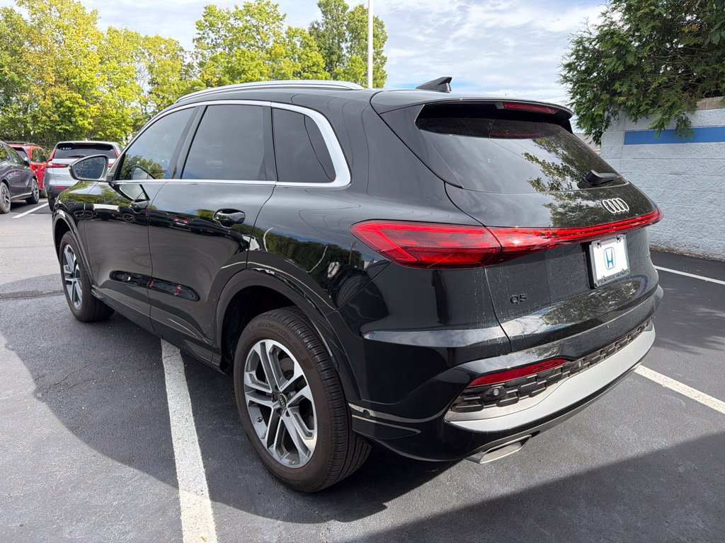 Used 2025 Audi Q5 Premium AWD/4WD image 3