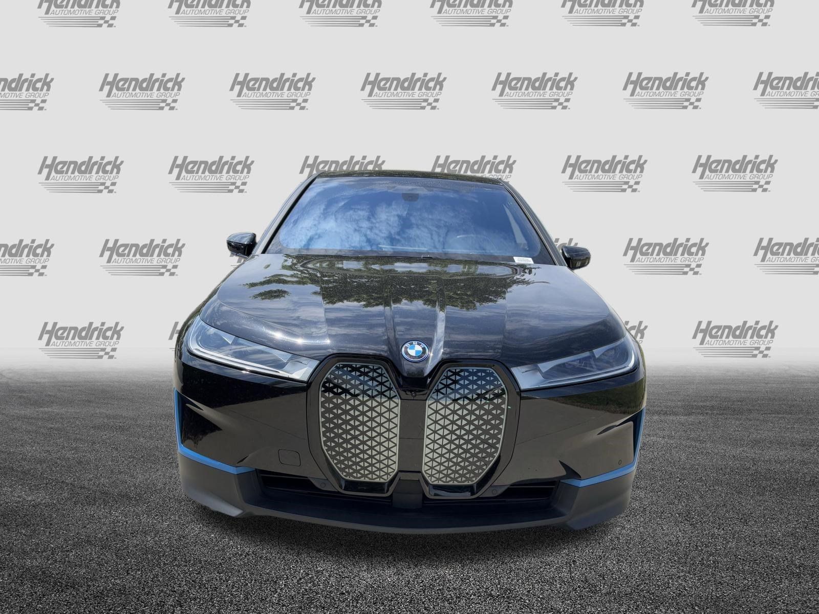 Certified 2023 BMW iX xDrive50 w/ Premium Package AWD/4WD image 3