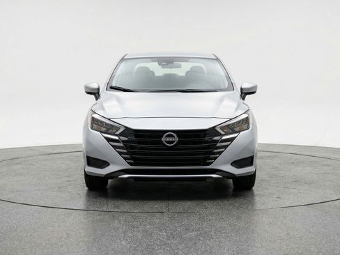 Used 2025 Nissan Versa SV FWD image 2