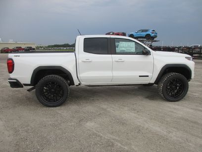 New 2026 GMC Canyon Elevation w/ Convenience Package