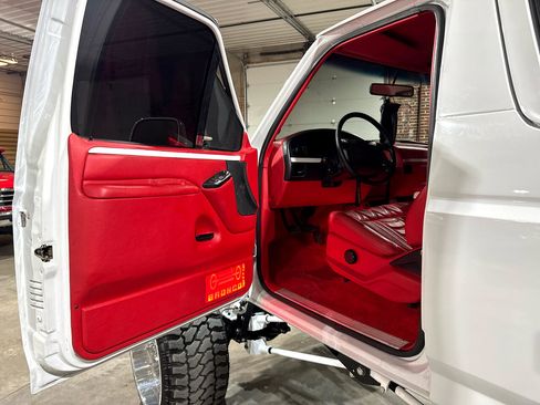 Used 1994 Ford Bronco XLT image 74