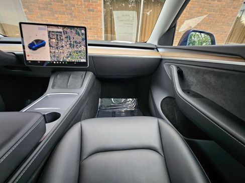 Used 2023 Tesla Model Y AWD image 55