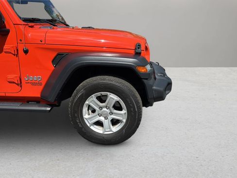 Used 2019 Jeep Wrangler Unlimited Sport S AWD/4WD image 14