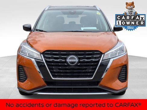 Certified 2023 Nissan Kicks SV image 3