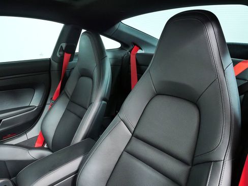 Certified 2024 Porsche 911 Carrera GTS w/ Premium Package RWD image 5