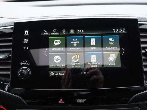 Used 2022 Honda Pilot TrailSport image 37