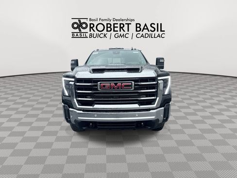 New 2026 GMC Sierra 3500 SLE w/ SLE Value Package AWD/4WD image 3