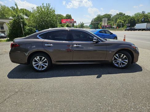 Used 2015 INFINITI Q70 3.7 AWD/4WD image 7
